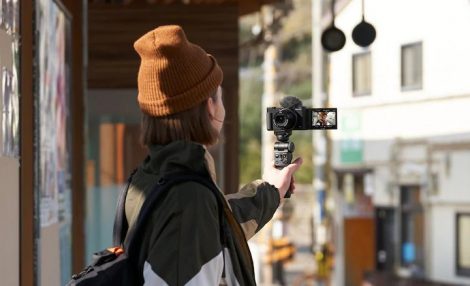 Sony ZV-1 selfie mode