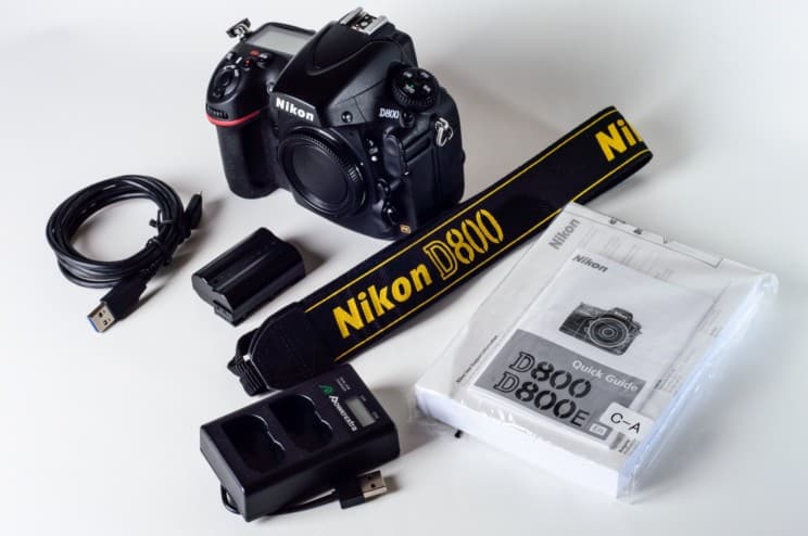 6 Best Wireless Shutter Releases for Nikon D800 Cameras + [Why You Should Get A Remote Shutter Release]
