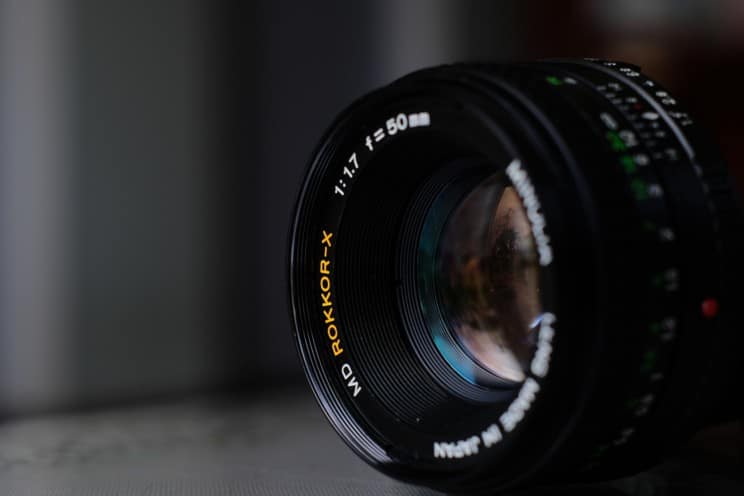 What is a prime lens?