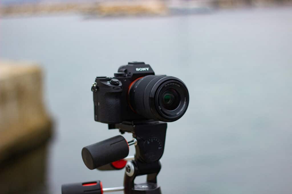 Which DSLR is best for videography for beginners?