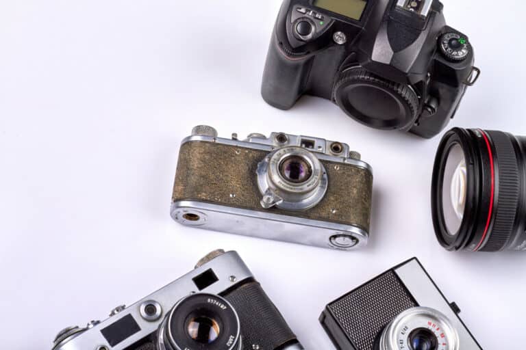 Different Types of Cameras (Comprehensive Guide)