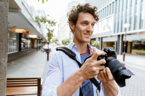 Street Photography: Getting Started (Expert Advice)