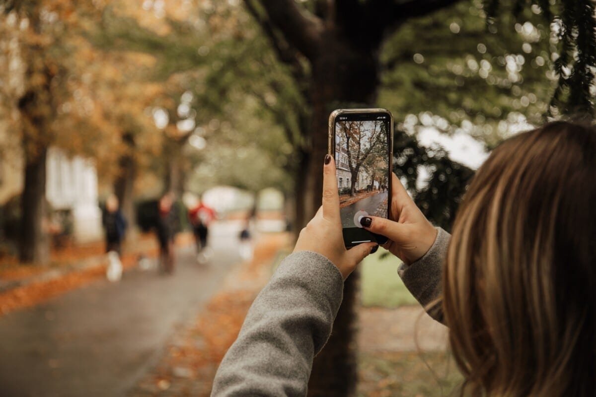 How to turn off photo burst in iPhone
