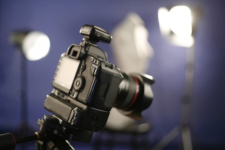 Does A Battery Grip Increase frames per second?