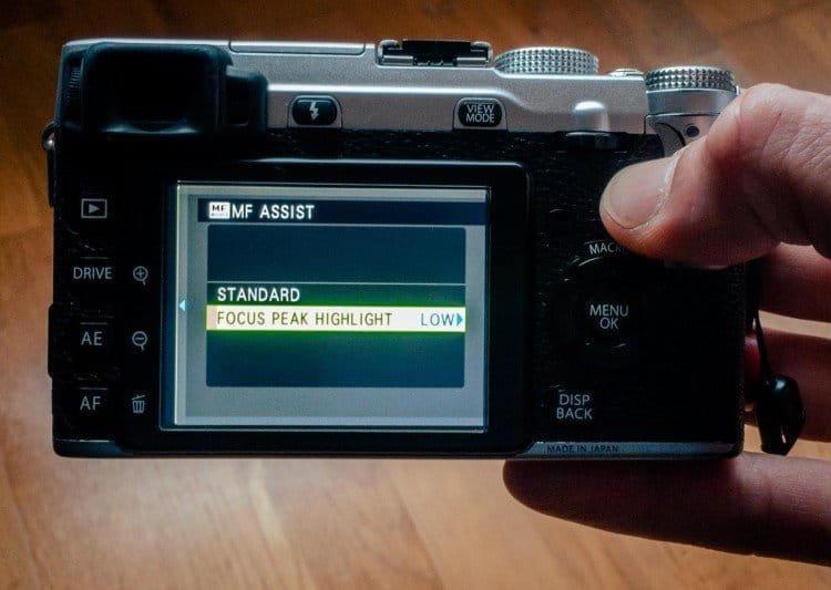 How to set focus peak on the Fuji X-E1