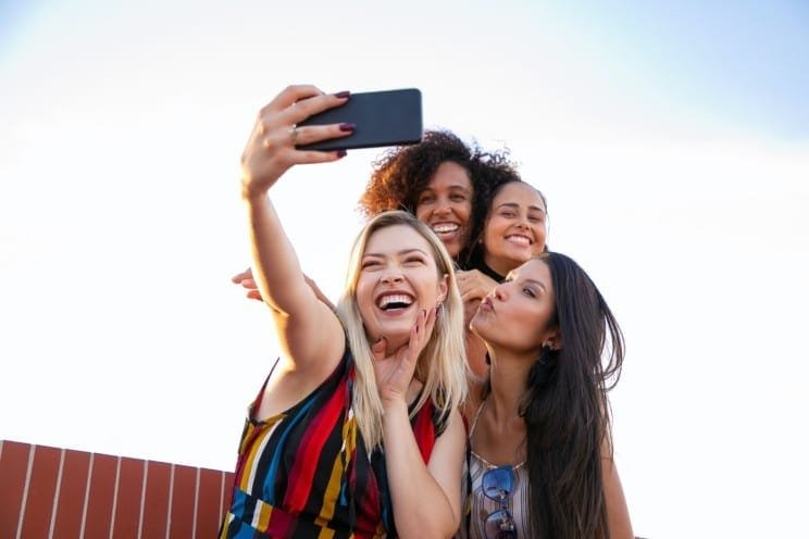 What to do if the iPhone's front camera flips